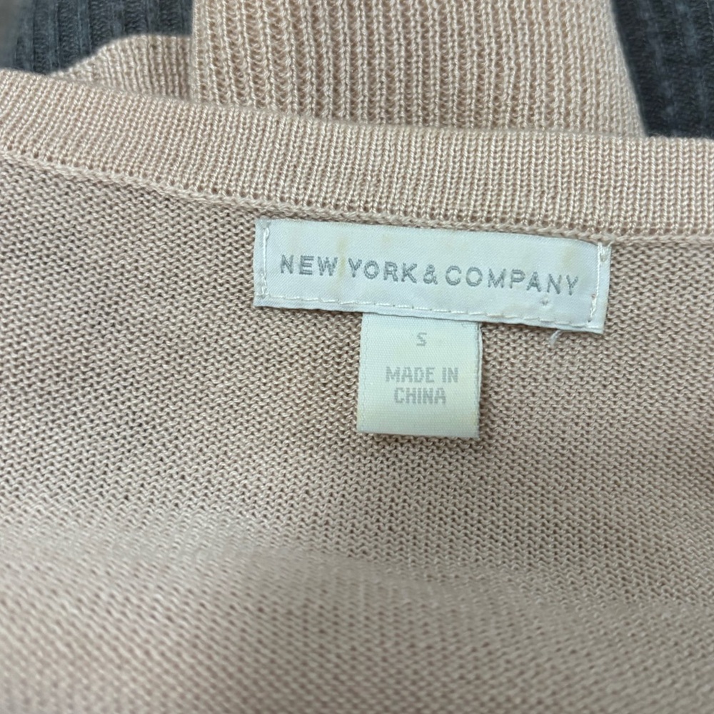 New York & Company Beige Cardigan with Floral Top - Picture 7 of 7
